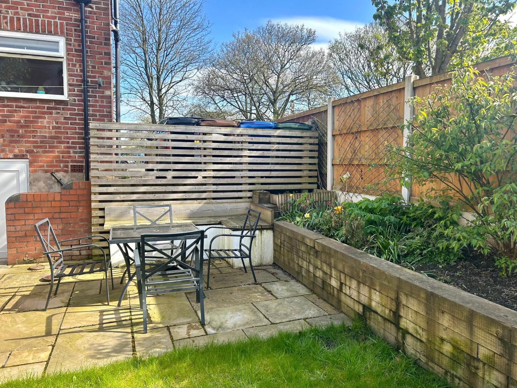 Lovely, Large Double Bedroom With Park View In Home Hazel Grove Buitenkant foto